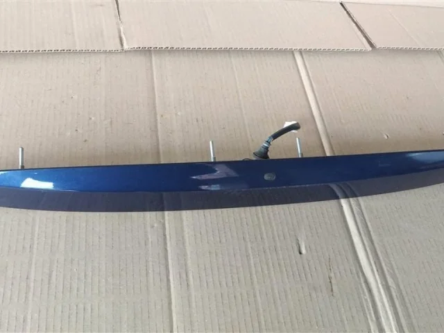 Накладка порога левая для Suzuki SX4 2006-2009 на фотографиях