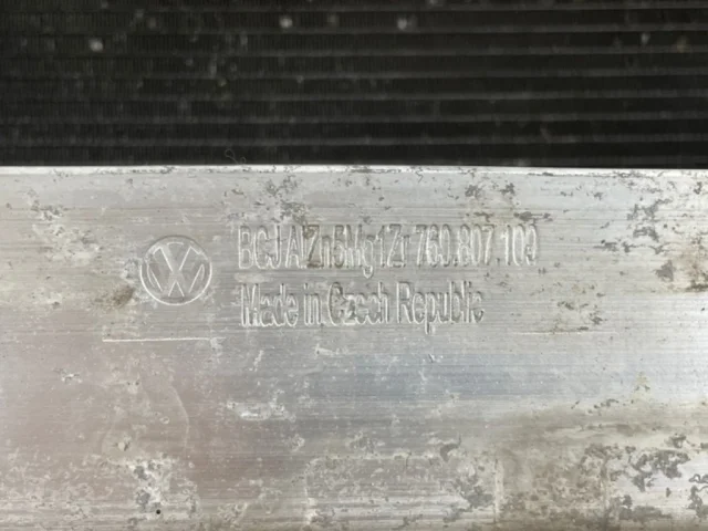 Кассета радиаторов для Volkswagen Touareg III (CR) 2018+ на фотографиях