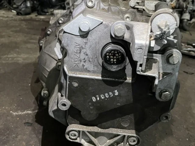 Мотор стеклоочистителя для Audi A4 B6 Кабриолет 2000-2004 на фотографиях