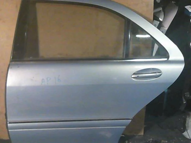 Дверь задняя левая для Mercedes-Benz S class W220 1998-2005 на фотографиях