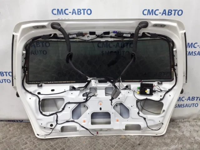 Стекла и зеркала для Mercedes-Benz C class S204 2007-2013 на фотографиях