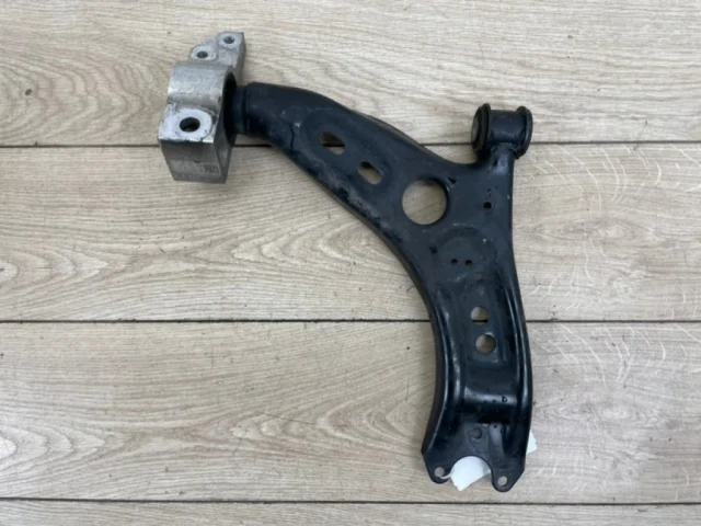 Рычаг передний правый нижний для Volkswagen Tiguan I NF 2006-2017 на фотографиях