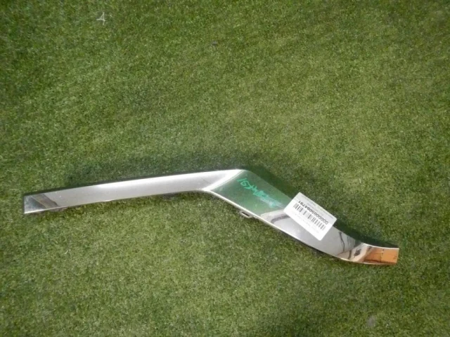 Молдинг переднего бампера левый для Infiniti QX 80 2013-2022 на фотографиях