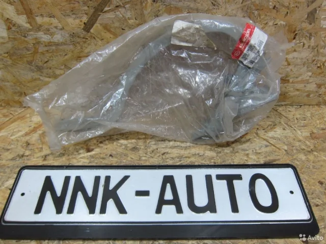 Петля багажника левая для Kia Cerato TD Купе 2008-2013 на фотографиях