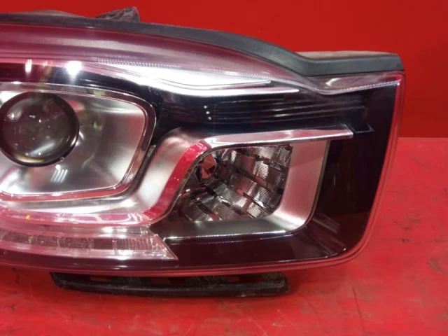 Фара правая для SsangYong Actyon CK rest 2013-2014 на фотографиях