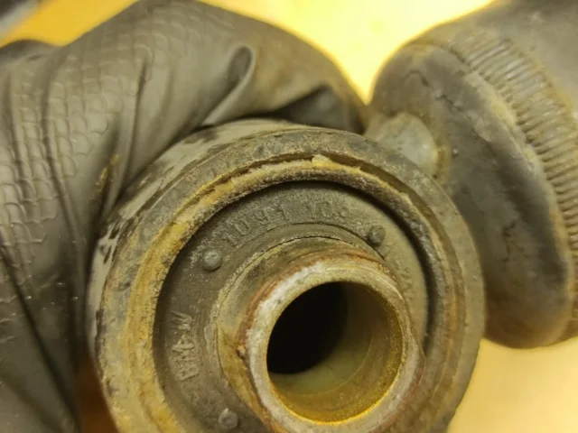 Амортизатор задний левый для BMW 7er Е38 1994-2001 на фотографиях