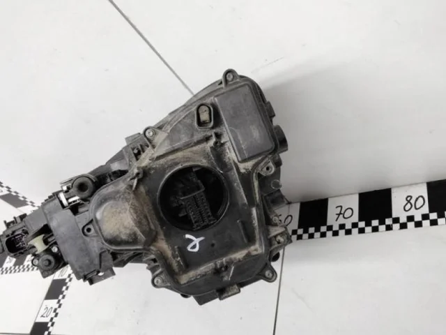 Фара ксенон левая для Audi Q8 4M 2018-2023 на фотографиях