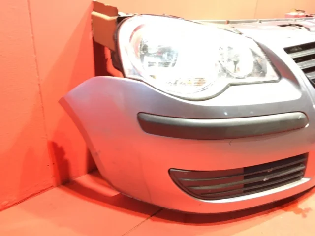 Бампер для Volkswagen Polo IV (9N3) 2005-2009 на фотографиях