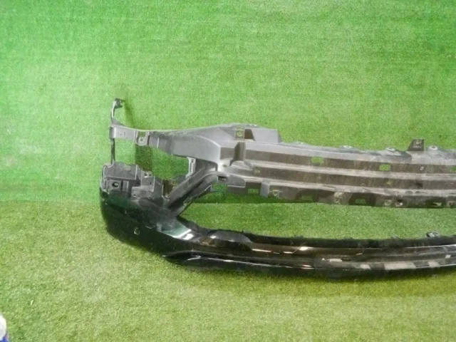 Бампер передний для Infiniti QX 80 2013-2022 на фотографиях