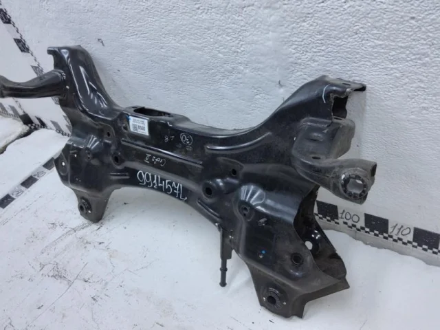 Подрамник двигателя для Hyundai Creta 2 SU2 2021+ на фотографиях