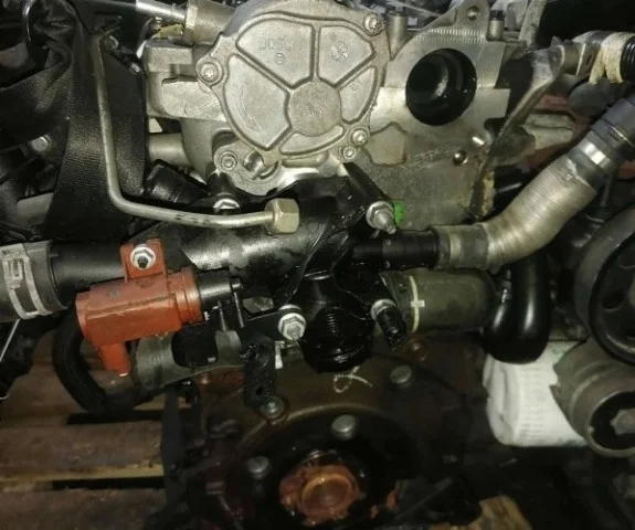 Продажа двигателя D4204T