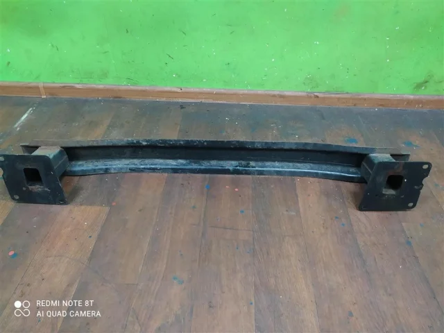 Усилитель заднего бампера для Volkswagen Polo V (6R) 2009-2014 на фотографиях