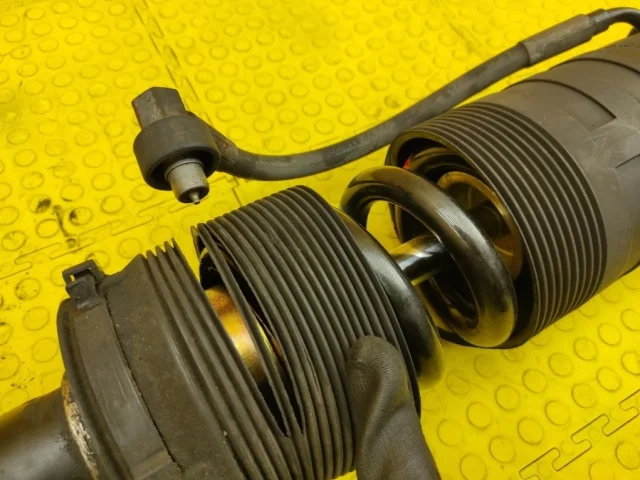 Пневмоподушка передняя левая для Mercedes-Benz S class W220 1998-2005 на фотографиях