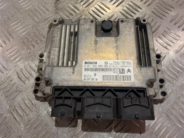 Блок управления двигателем для Citroen C4 Хэтчбек 2010-2016 на фотографиях