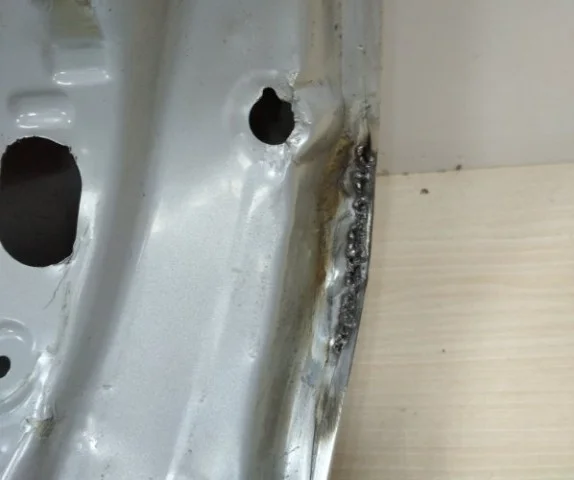 Крышка багажника для Hyundai Accent 4 Седан RB 2010-2017 на фотографиях