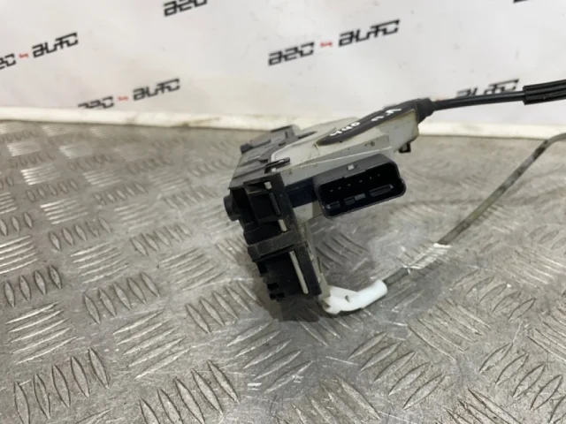 Замок передней левой двери для Citroen C4 Седан 2010-2016 на фотографиях