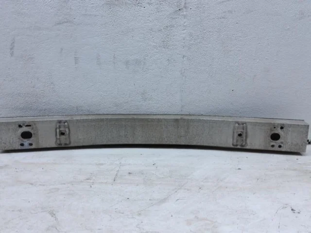 Усилитель переднего бампера для Lexus RX AGL10, GGL10, GLV15, GGL15, GLV10 2009-2015 на фотографиях