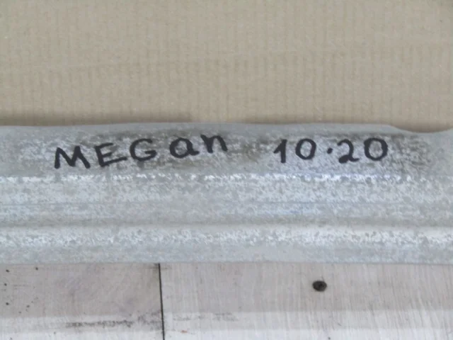 Усилитель заднего бампера для Renault Scenic JM rest 2006-2009 на фотографиях