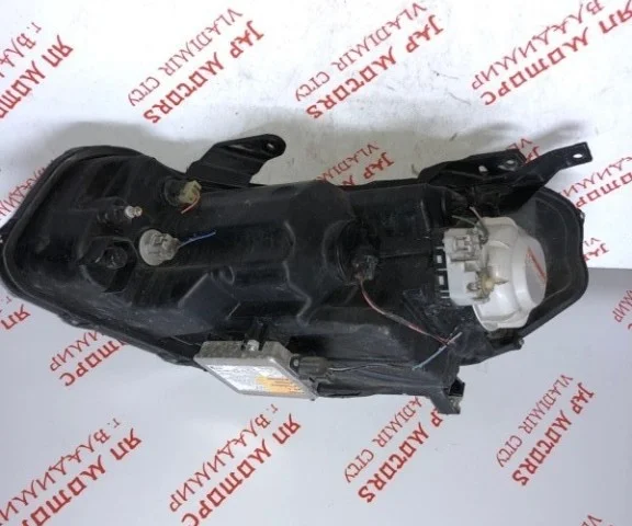 Фара правая для Suzuki SX4 2006-2009 на фотографиях