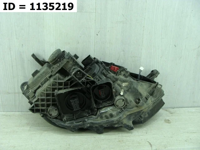 Фары для Volkswagen Passat (B8) Variant 2014-2019 на фотографиях