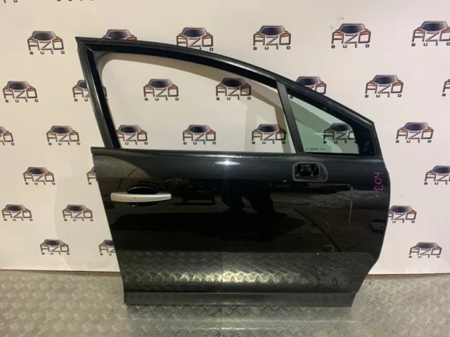 Двери для Citroen C4 Хэтчбек 2004-2011 на фотографиях