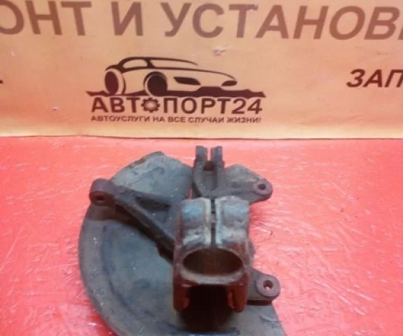 Кулак поворотный правый для Renault Scenic JM 2003-2006 на фотографиях