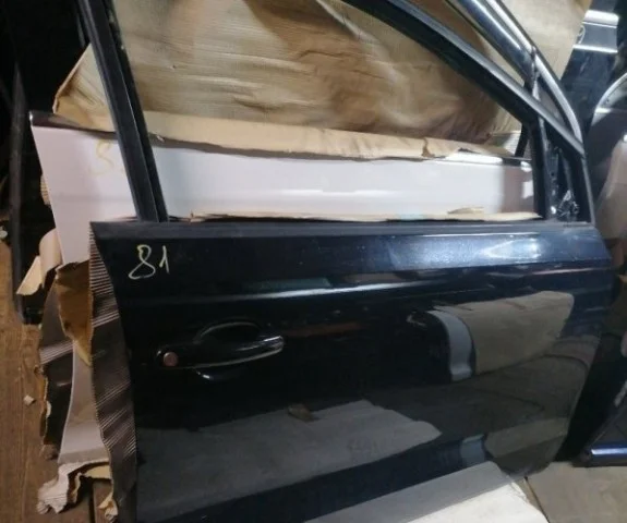 Дверь передняя правая для Volkswagen Polo V (6R) 2009-2014 на фотографиях