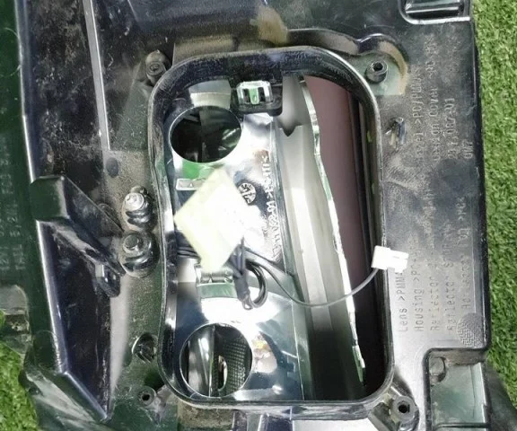 Фонарь левый для Skoda Octavia A7 Tour rest на фотографиях