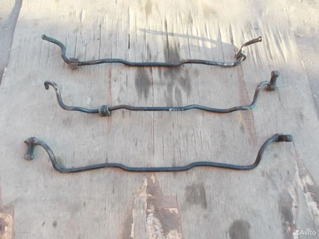 Стабилизатор поперечной устойчивости передний для Subaru Forester SH 2008-2012 на фотографиях