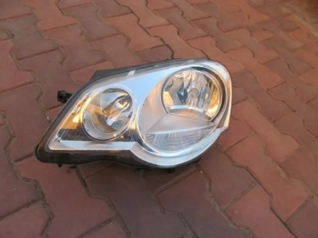 Фара правая для Volkswagen Polo IV (9N3) 2005-2009 на фотографиях