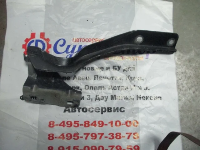Петля капота левая для Nissan Qashqai J10 2006-2013 на фотографиях