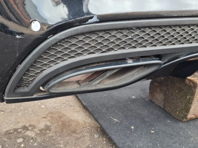 Бампер задний для Mercedes-Benz C class C205 2014-2020 на фотографиях