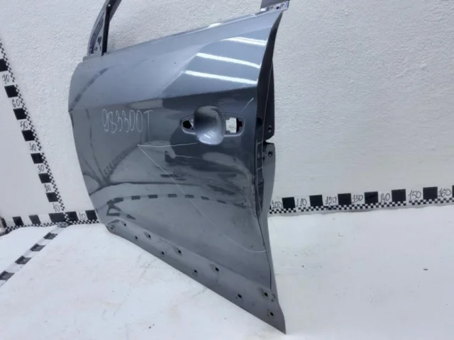 Накладка на дверь передняя левая для Hyundai Creta 1 GS 2016-2021 на фотографиях