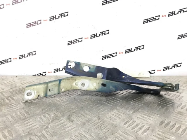 Петля капота левая для Peugeot 308 T7 Хэтчбек 2007-2014 на фотографиях