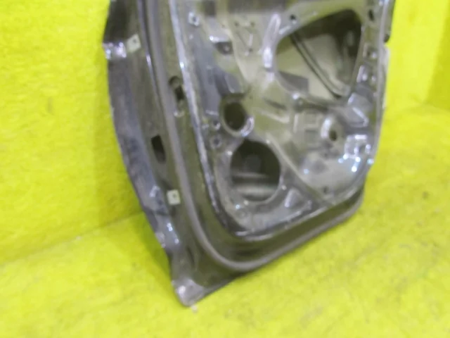 Дверь задняя правая для Volkswagen Passat (B8.5) 2019+ на фотографиях