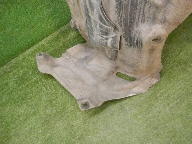 Подкрылок передний левый для Mercedes-Benz S class W222 2013-2017 на фотографиях