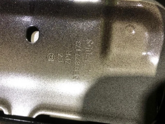 Крышка багажника для Skoda Octavia A7 Tour на фотографиях