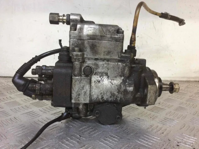 ТНВД для BMW 7er Е38 1994-2001 на фотографиях