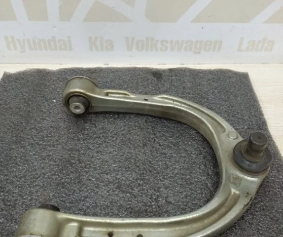 Рычаг передний правый верхний для BMW 5er G30 2016-2023 на фотографиях