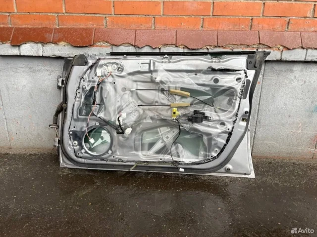 Дверь передняя правая для Subaru Legacy BL/B13 2003-2009 на фотографиях