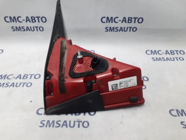 Фонарь внутренний правый для Audi A7 4G 2010-2014 на фотографиях