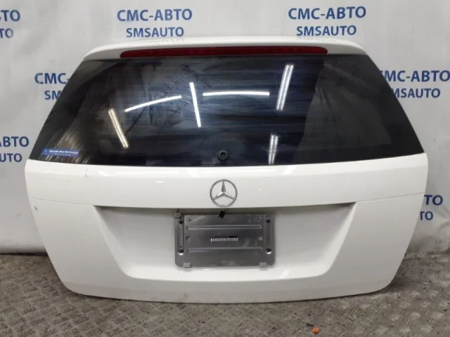 Стекла и зеркала для Mercedes-Benz C class S204 2007-2013 на фотографиях