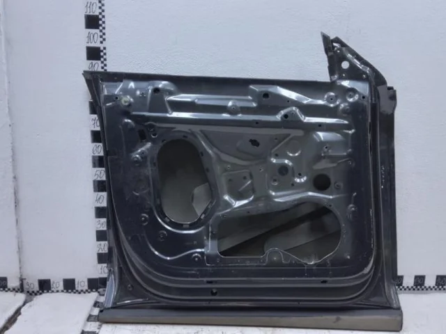 Дверь передняя левая для Audi Q8 4M 2018-2023 на фотографиях