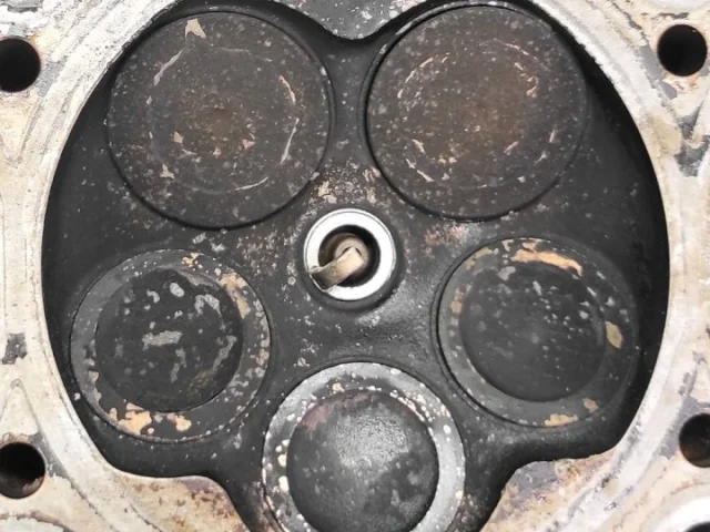 ГБЦ для Audi A4 B6 Кабриолет 2000-2004 на фотографиях