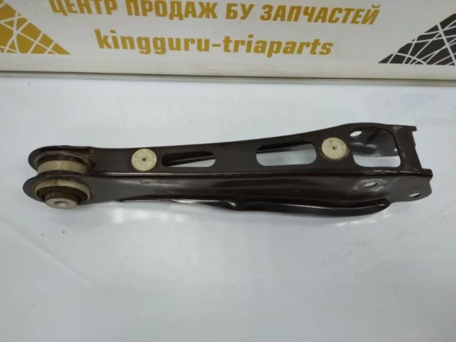 Качающийся рычаг правый для BMW X3 G01 2017-2023 на фотографиях