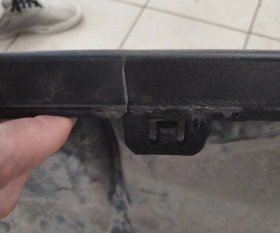 Накладка заднего бампера для Porsche Macan 95B 2014-2023 на фотографиях