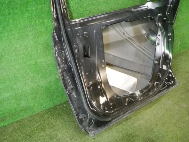 Дверь задняя правая для Mercedes-Benz S class W222 2013-2017 на фотографиях