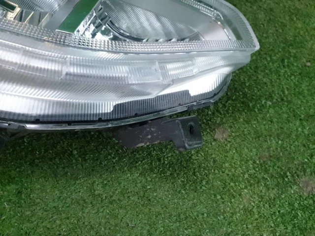 Противотуманка (ПТФ) передняя правая для Hyundai Creta 2 SU2 2021+ на фотографиях