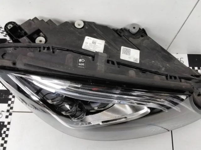 Фара правая для Mercedes-Benz S class X222 Maybach 2017-2019 на фотографиях