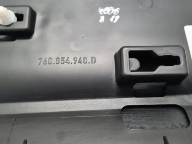 Мотор стеклоподъемника передний правый для Volkswagen Touareg III (CR) 2018+ на фотографиях